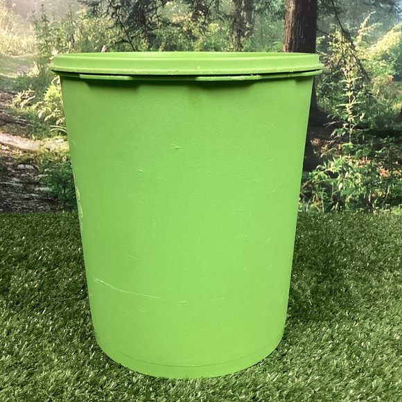 Vintage Tupperware 3 Piece Canister Set Green - Picture 3 of 16